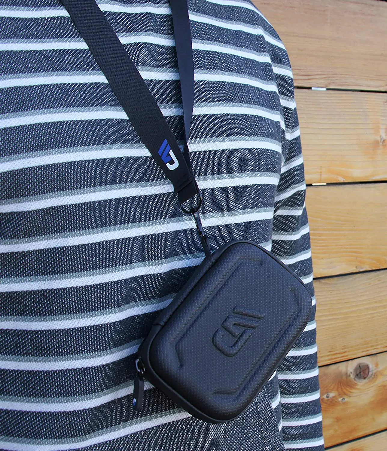 CASEMATIX Hard Shell Travel Case Compatible with Garmin eTrex SE 2.2, 22x, 30x, Touch 35 and More - Protective Carrying Case with Lanyard and Carabiner
