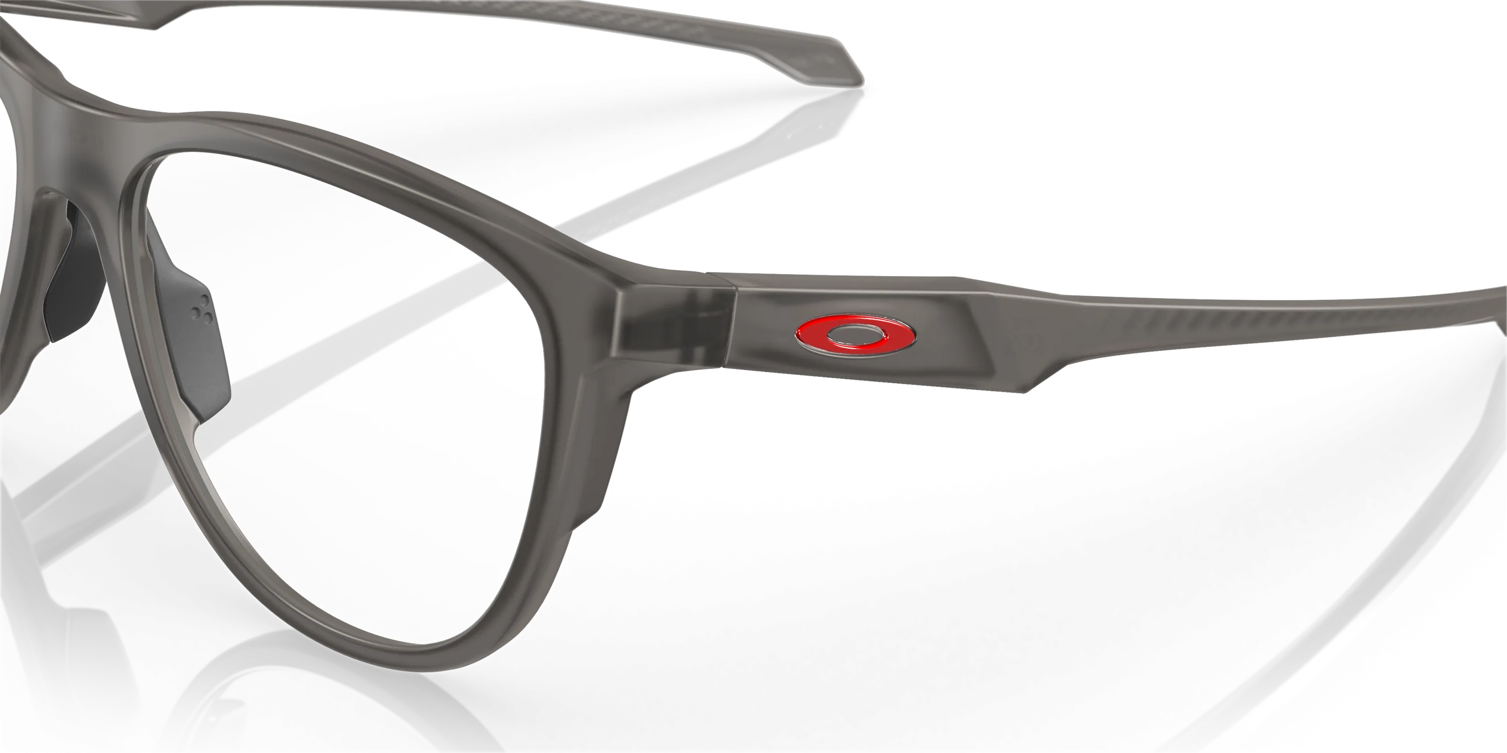 Oakley Admission (Low Bridge Fit)