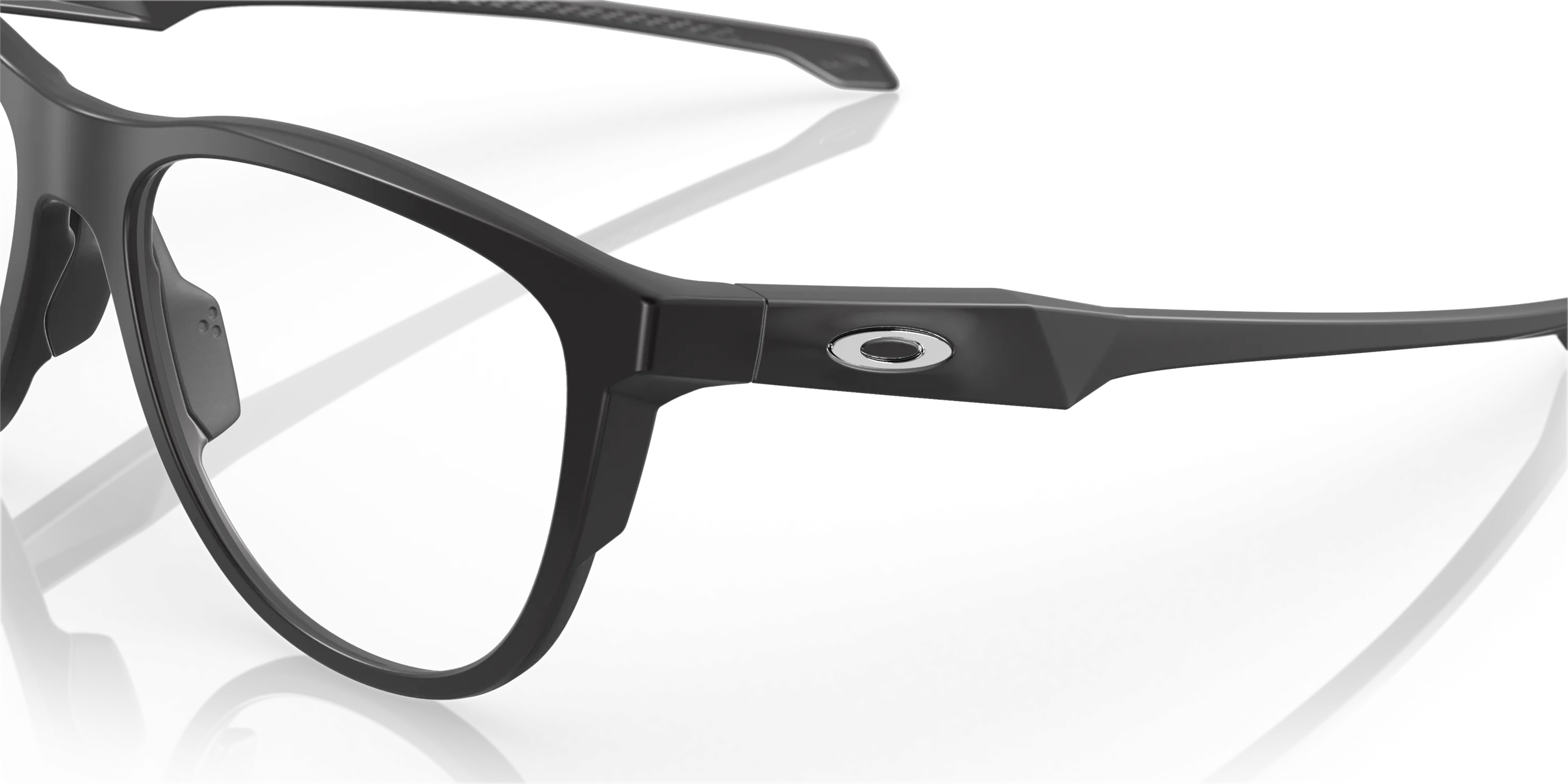 Oakley Admission (Low Bridge Fit)